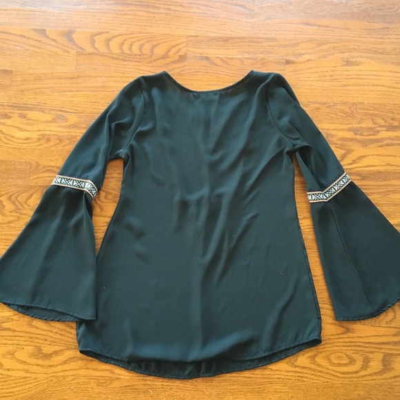 Zouk Bell-Sleeve Top - Picture 4 of 4